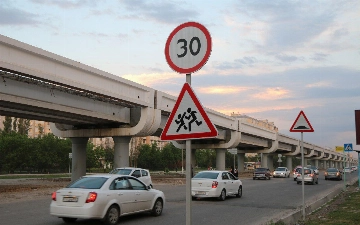 В Узбекистане предложили пожизненно лишать водительских прав за превышение скорости