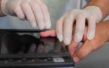 В России продлили эксперимент по сбору биометрии у въезжающих иностранцев