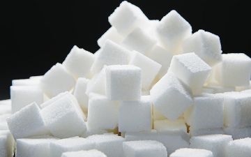 Врач рассказала о неочевидных продуктах с высоким содержанием сахара