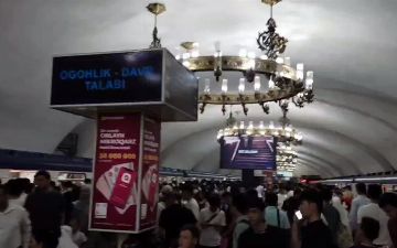 Чиланзарская линия метро прекратила работу на час — видео