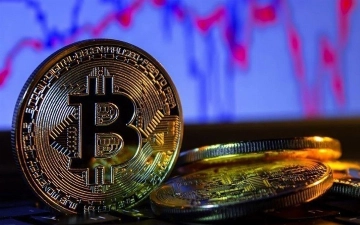 Стоимость биткоина впервые за несколько месяцев поднялась выше $80 тысяч