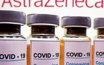 AstraZeneca впервые признала, что ее вакцина от ковида может вызвать тромбоз