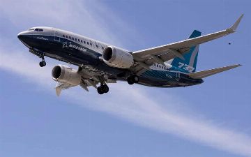 Скандальный самолет Boeing переименовали