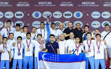 Сборная Узбекистана U-17 по греко-римской борьбе заняла второе место на ЧА