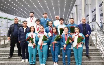 Узбекские тяжелоатлеты завершили турнир в Катаре на втором месте