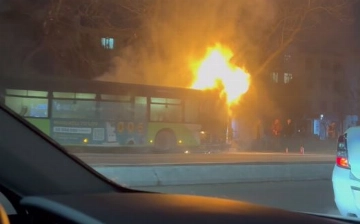 В Ташкенте загорелся пассажирский автобус 