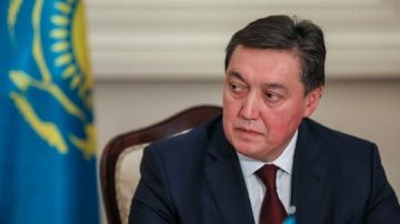 Правительство Казахстана опровергло слухи о заражении коронавирусом премьер-министра