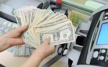 Кыргызстан ввел запрет на вывоз наличной иностранной валюты