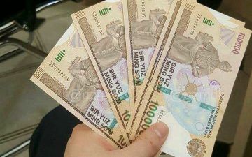 ЦБ планирует обновить дизайн банкнот номиналом 50 и 100 тысяч сумов