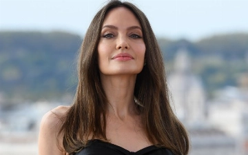 Анджелина Джоли очарована 26-летним актером