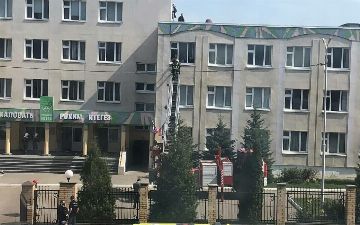В казанской школе открыли стрельбу: есть погибшие