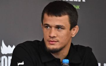 Брат Нурмагомедова, который наехал на полицейского, проведет бой на турнире UFC Fight Night