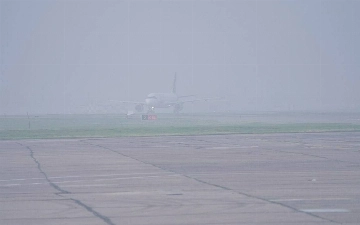 Qalin tuman sababli Toshkent va Namangan aeroportlari faoliyatini vaqtincha cheklashga majbur bo'ldi