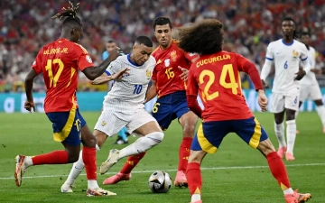 Испания вышла в финал Евро, одолев Францию
