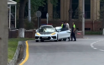 На дорогах Ташкента заметили Chevrolet Corvette C8 Stingray