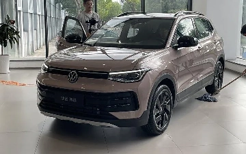 В сети появились фото нового Volkswagen Tharu XR