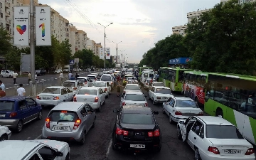 Число автотранспорта в Ташкенте превышает норму в два раза