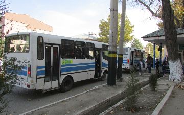 Cамаркандскому хокиму города поручили ездить на автобусе