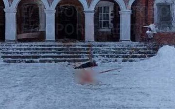 18-летний парень, устроивший взрыв в церковной гимназии в Серпухове, попал на видео
