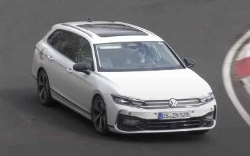 Volkswagen тестирует обновленный универсал Passat