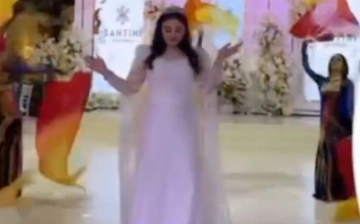 «Позорит жениха»: пользователи раскритиковали невесту, станцевавшую на своей свадьбе