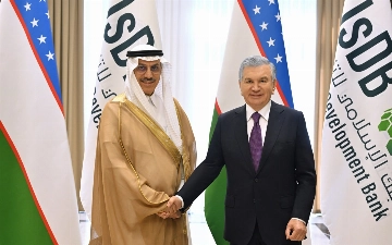 Шавкат Мирзиёев встретился с президентом ИБР