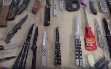 В Ташкенте поймали школьников, разъезжающих на «Малибу-2» с ножами и дубинками