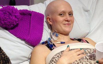 Медики придумали, как сохранить людям на химиотерапии волосы