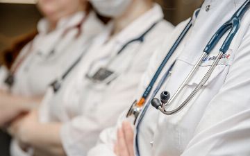 В Минздраве сообщают, что врачам в отдаленных регионах выдадут по 30 млн сум