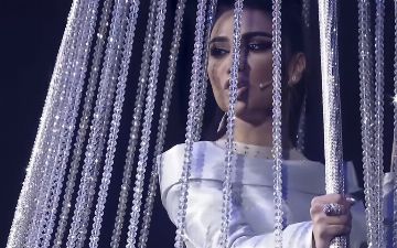 «Мурашки пошли по коже»: кавер Мунисы Ризаевой на хит Sia «Chandelier» удивил поклонников – видео 