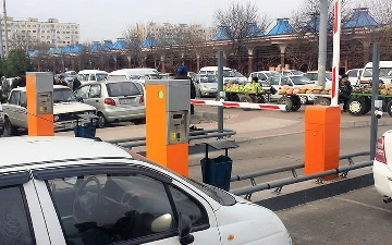 На центральных улицах Ташкента откроют более 2 тысяч платных парковочных мест — список и схемы