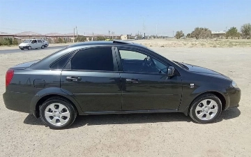 В Узбекистане продают Chevrolet Gentra с пробегом за $22 тысячи