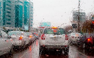Узбекистанцы промокнут: выходные обещают быть дождливыми 