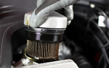 Как простой масляный фильтр может сильно повредить двигатель?