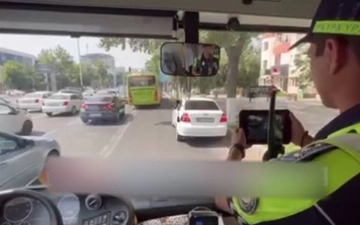 В Ташкенте инспекторы ДПС начали ездить на автобусах и фиксировать нарушения ПДД