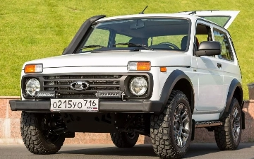 В сети появились живые фото новой LADA Niva Sport