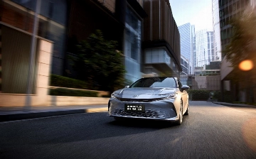 В Китае подешевела новейшая Toyota Camry