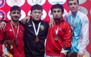 Узбекские борцы завершили турнир в Турции с пятью медалями