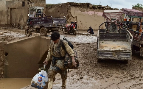 Число жертв наводнений в Афганистане приблизилось к 70