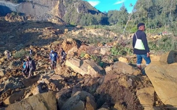 В Папуа-Новой Гвинее из-за схода оползня погибли свыше 100 человек