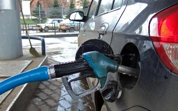 Benzin “zapravka”larda besh kunda qancha tushum bo‘lgani ochiqlandi