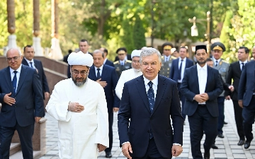 Shavkat Mirziyoyev qatag‘on qurbonlarini yod etish marosimida ishtirok etdi
