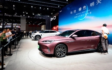 BYD показал седан Yangwang U6, который превосходит Mercedes-Benz EQS, Tesla Model S Plaid и Lucid Air