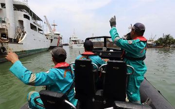 У берегов Бали затонуло судно с 56 людьми на борту: погибли шесть человек, еще семеро числятся без вести пропавшими&nbsp;