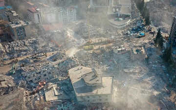 Число жертв землетрясения в Турции превысило 43,5 тысячи