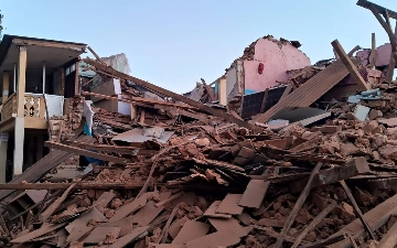 Число погибших в результате землетрясения в Непале превысило 140