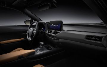 Lexus представил обновленный кроссовер UX