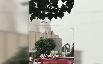 В торговом комплексе Андижана произошел пожар