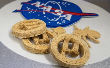 Ученые NASA создали печенье из переработанного пластика