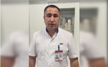 Директор Зангиатинской больницы записал видеообращения для всех жителей Узбекистана с призывом не заниматься самолечением COVID-19 на дому 